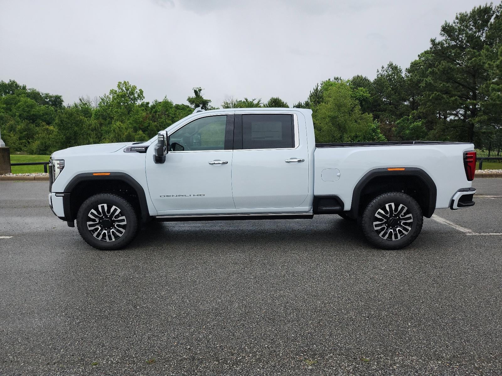 2026 GMC Sierra 2500 HD Crew Cab Standard Box 4-Wheel Drive Denali Ultimate