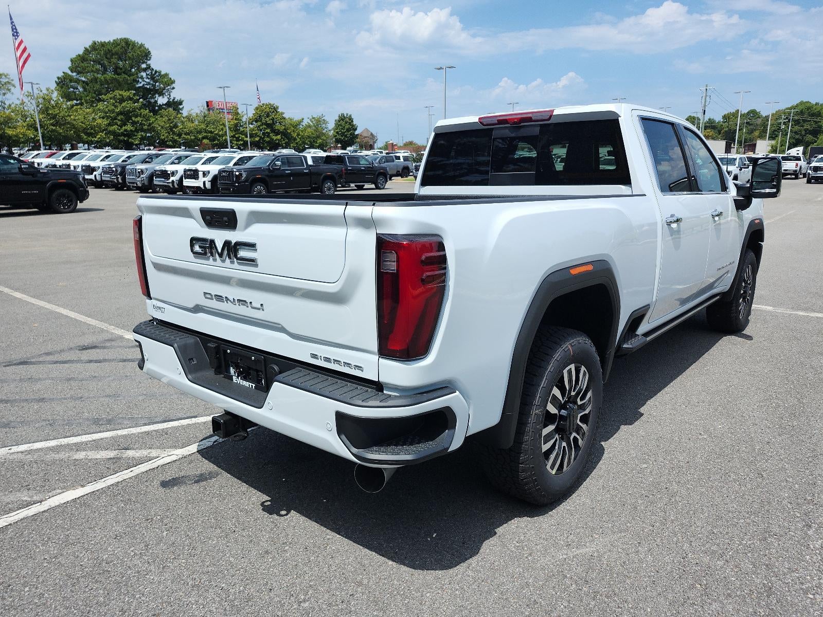 2026 GMC Sierra 2500 HD Crew Cab Standard Box 4-Wheel Drive Denali Ultimate