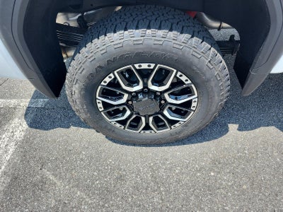 2026 GMC Sierra 2500 HD Crew Cab Standard Box 4-Wheel Drive Denali Ultimate