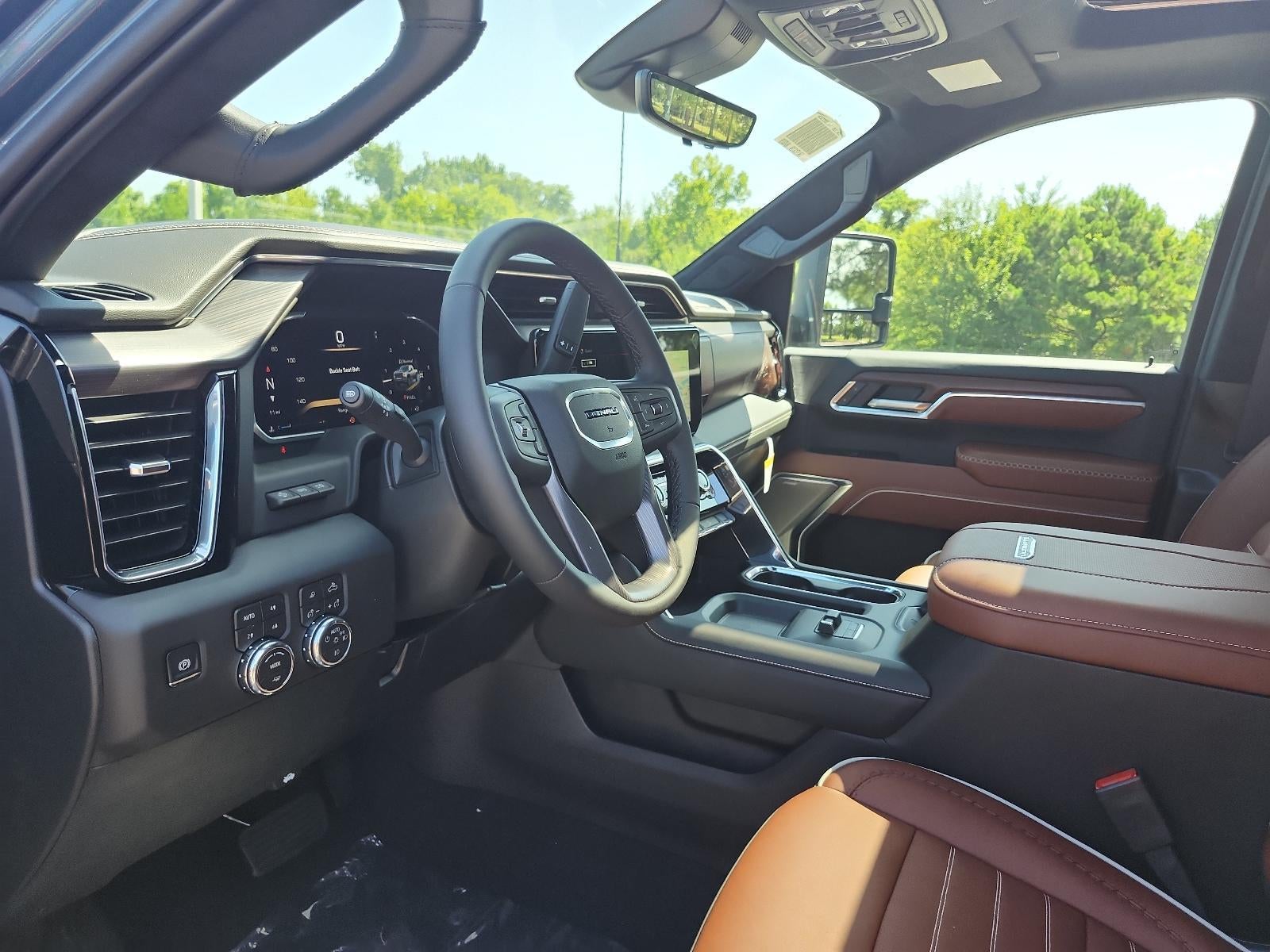 2026 GMC Sierra 2500 HD Crew Cab Standard Box 4-Wheel Drive Denali Ultimate