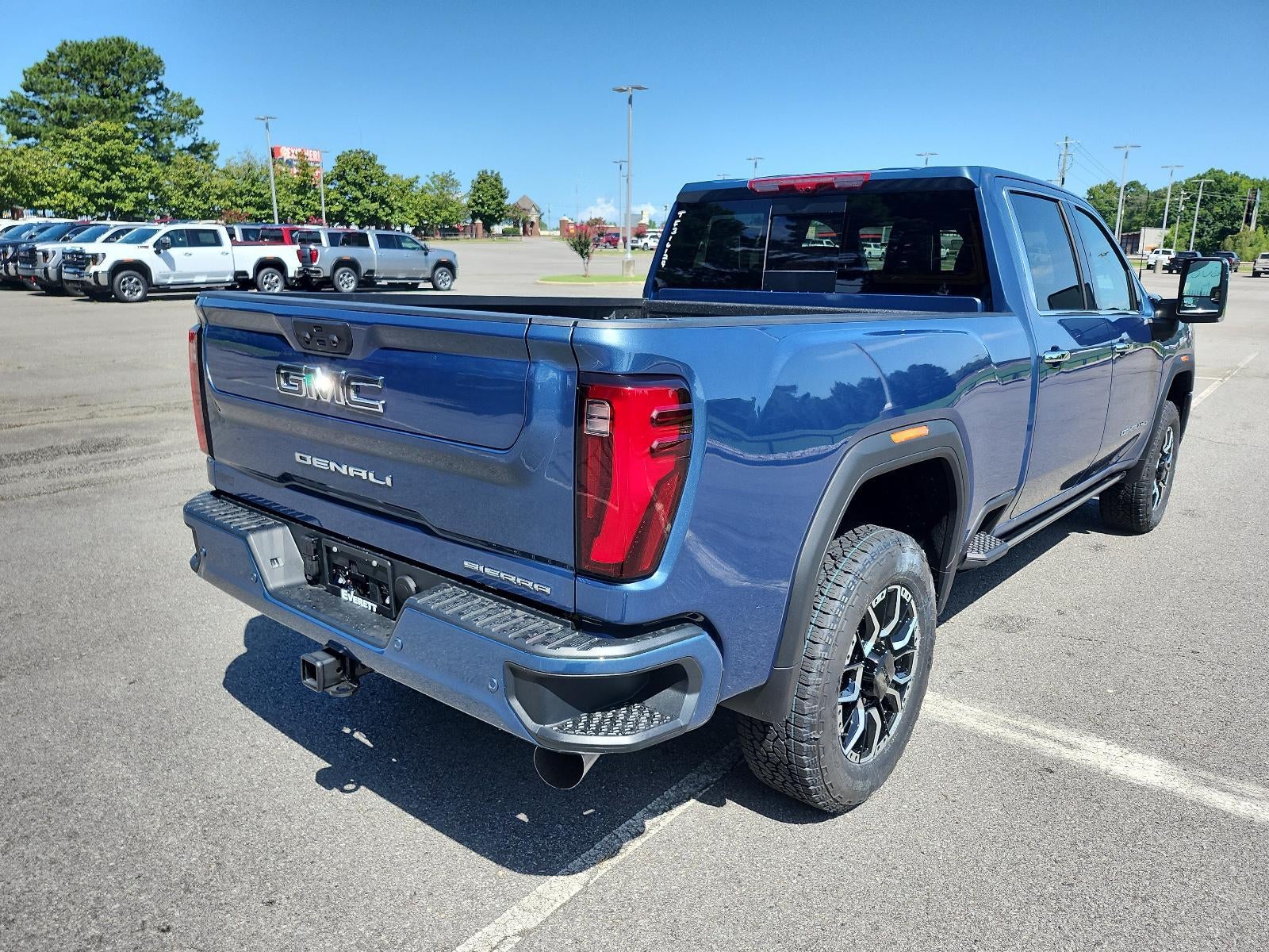 2026 GMC Sierra 2500 HD Crew Cab Standard Box 4-Wheel Drive Denali Ultimate