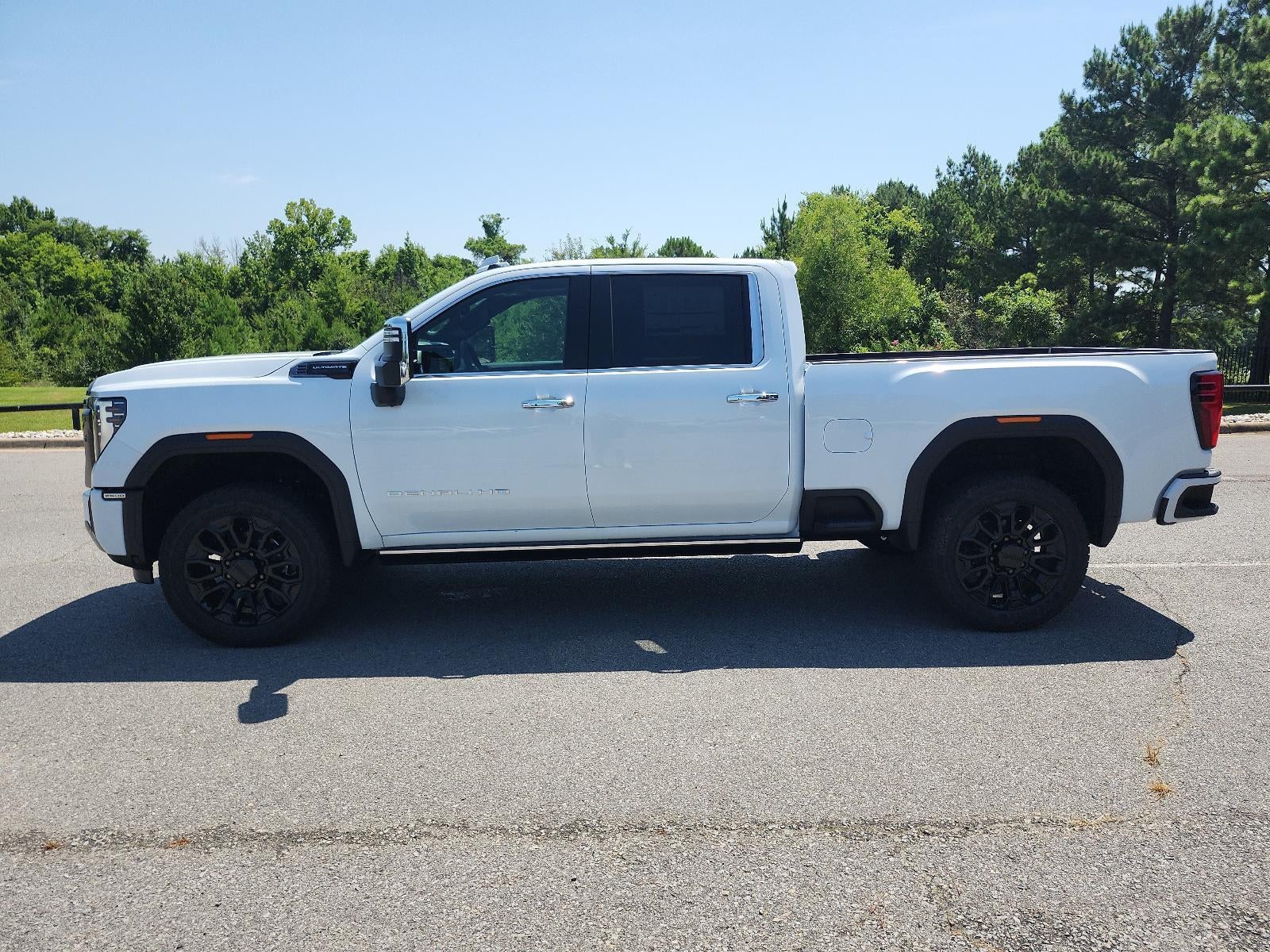 2026 GMC Sierra 2500 HD Crew Cab Standard Box 4-Wheel Drive Denali Ultimate