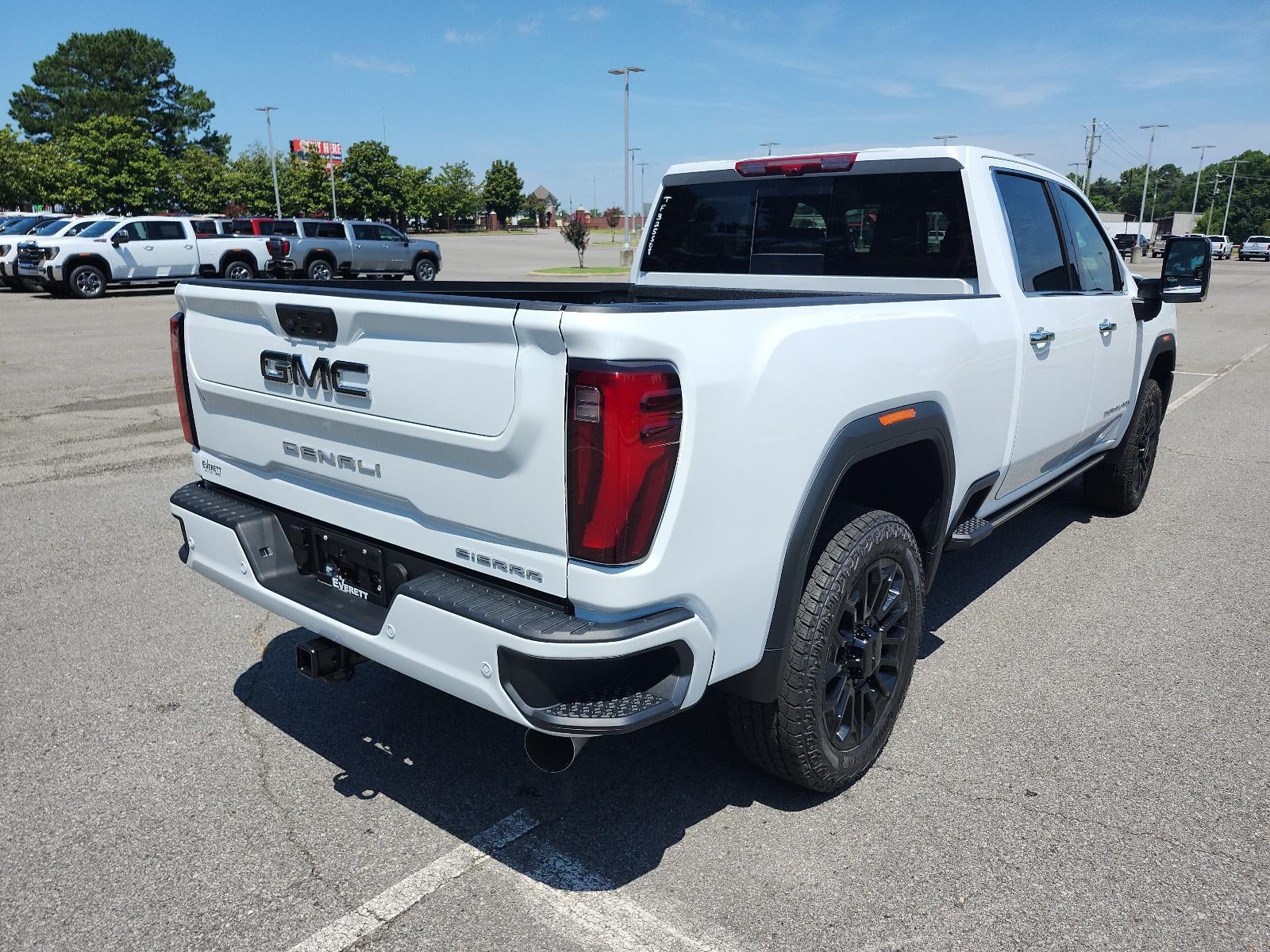 2026 GMC Sierra 2500 HD Crew Cab Standard Box 4-Wheel Drive Denali Ultimate
