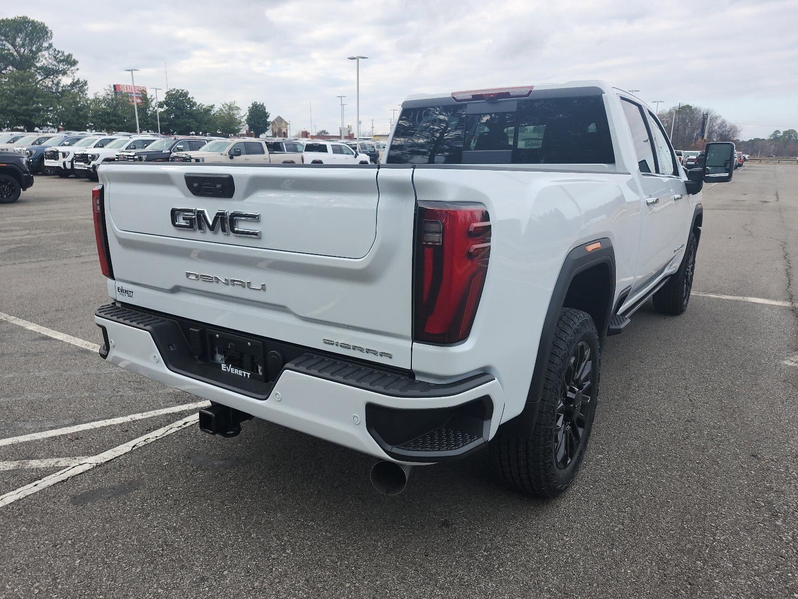 2026 GMC Sierra 2500 HD Crew Cab Standard Box 4-Wheel Drive Denali Ultimate