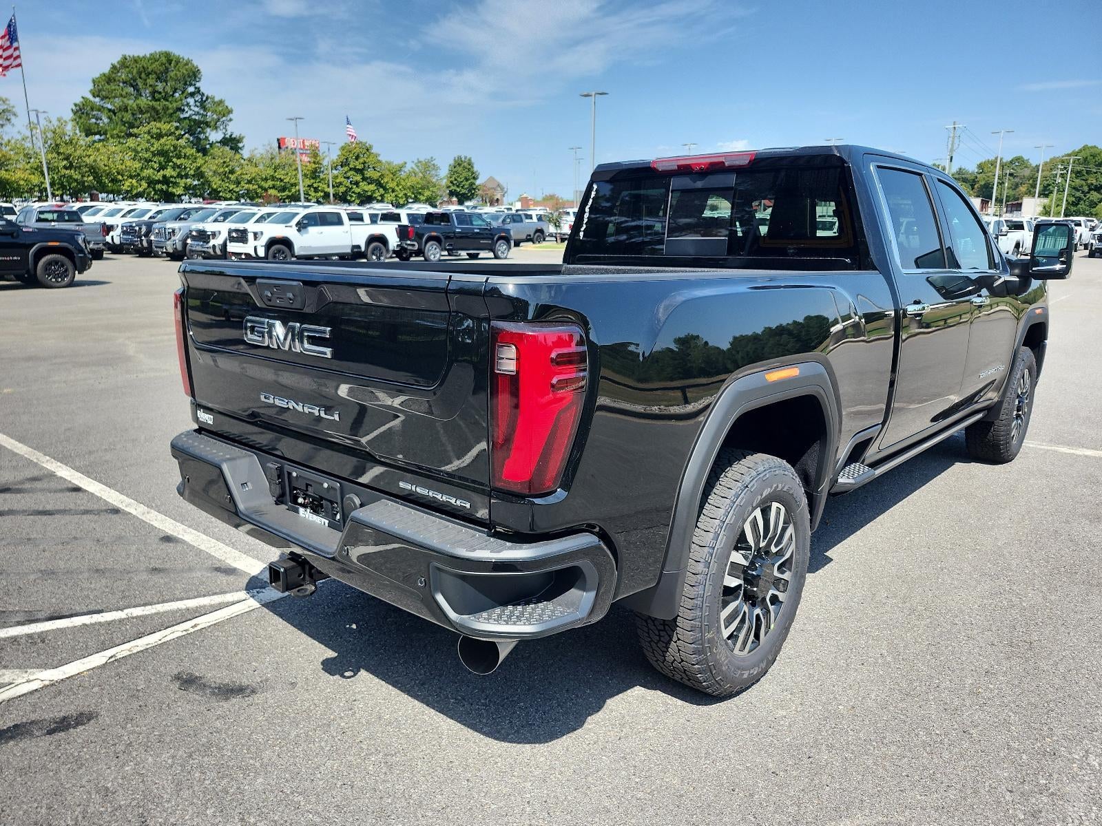 2026 GMC Sierra 2500 HD Crew Cab Standard Box 4-Wheel Drive Denali Ultimate