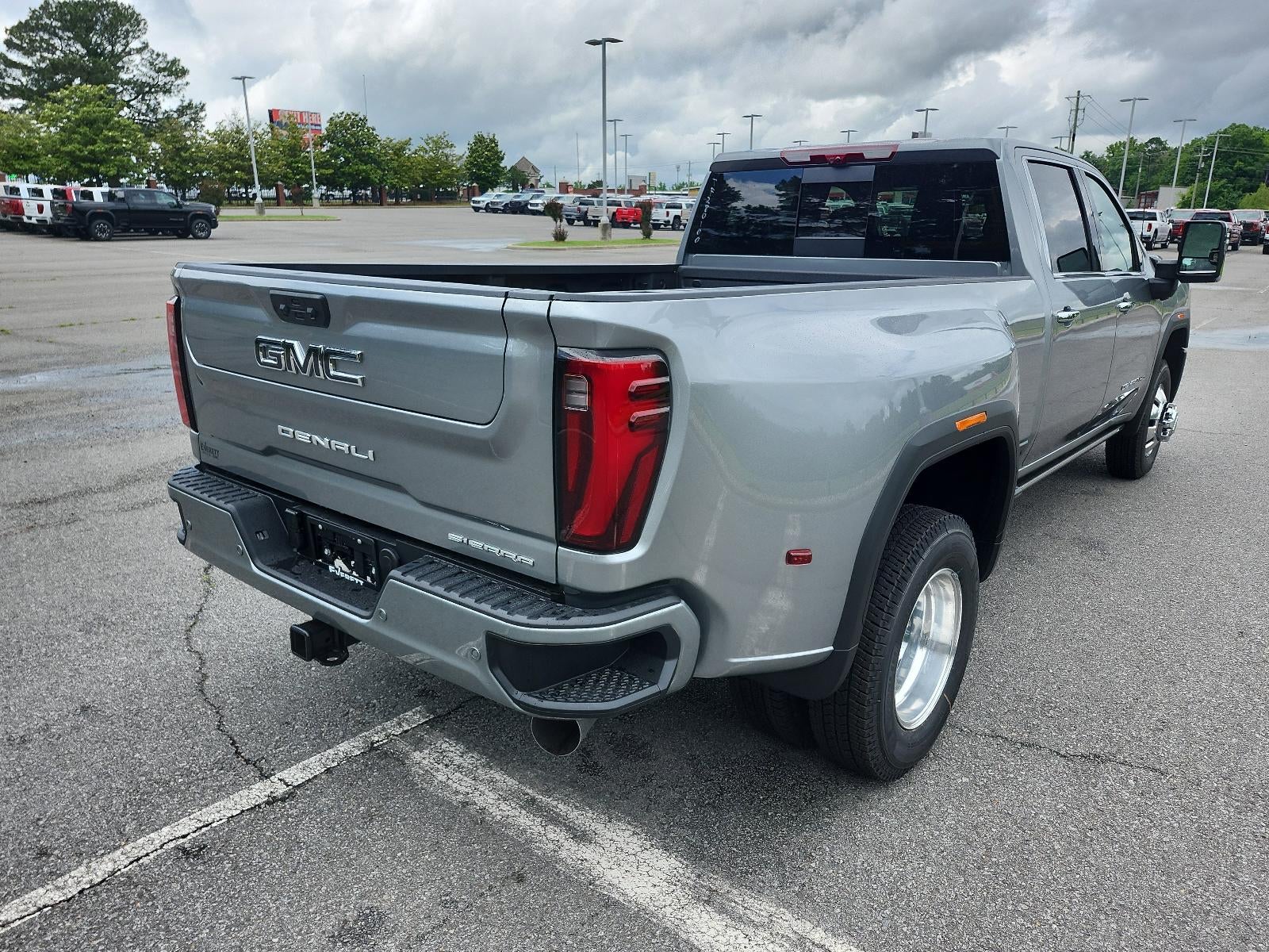 2026 GMC Sierra 3500 HD Crew Cab Long Box 4-Wheel Drive Denali Ultimate