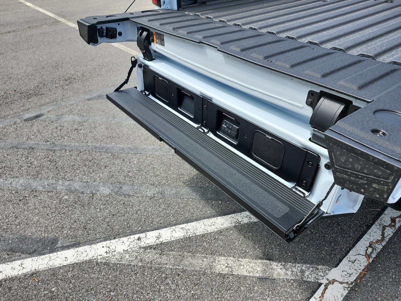 2026 GMC Sierra 3500HD Denali Ultimate - Photo 10