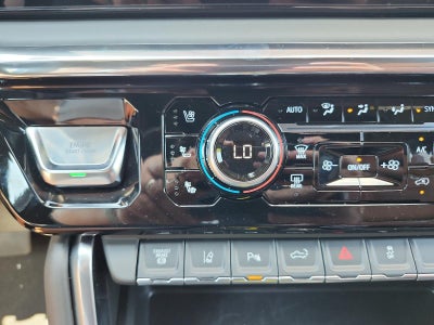 2026 GMC Sierra 3500 HD Crew Cab Long Box 4-Wheel Drive Denali Ultimate