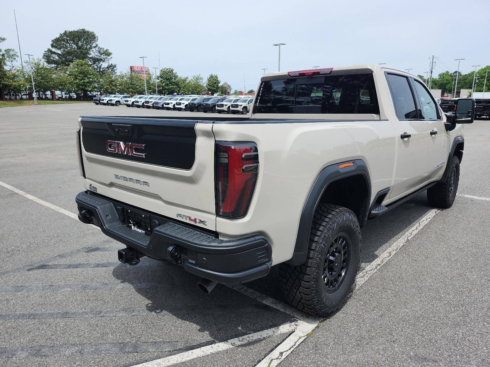 2026 GMC Sierra 2500 HD Crew Cab Standard Box 4-Wheel Drive AT4X
