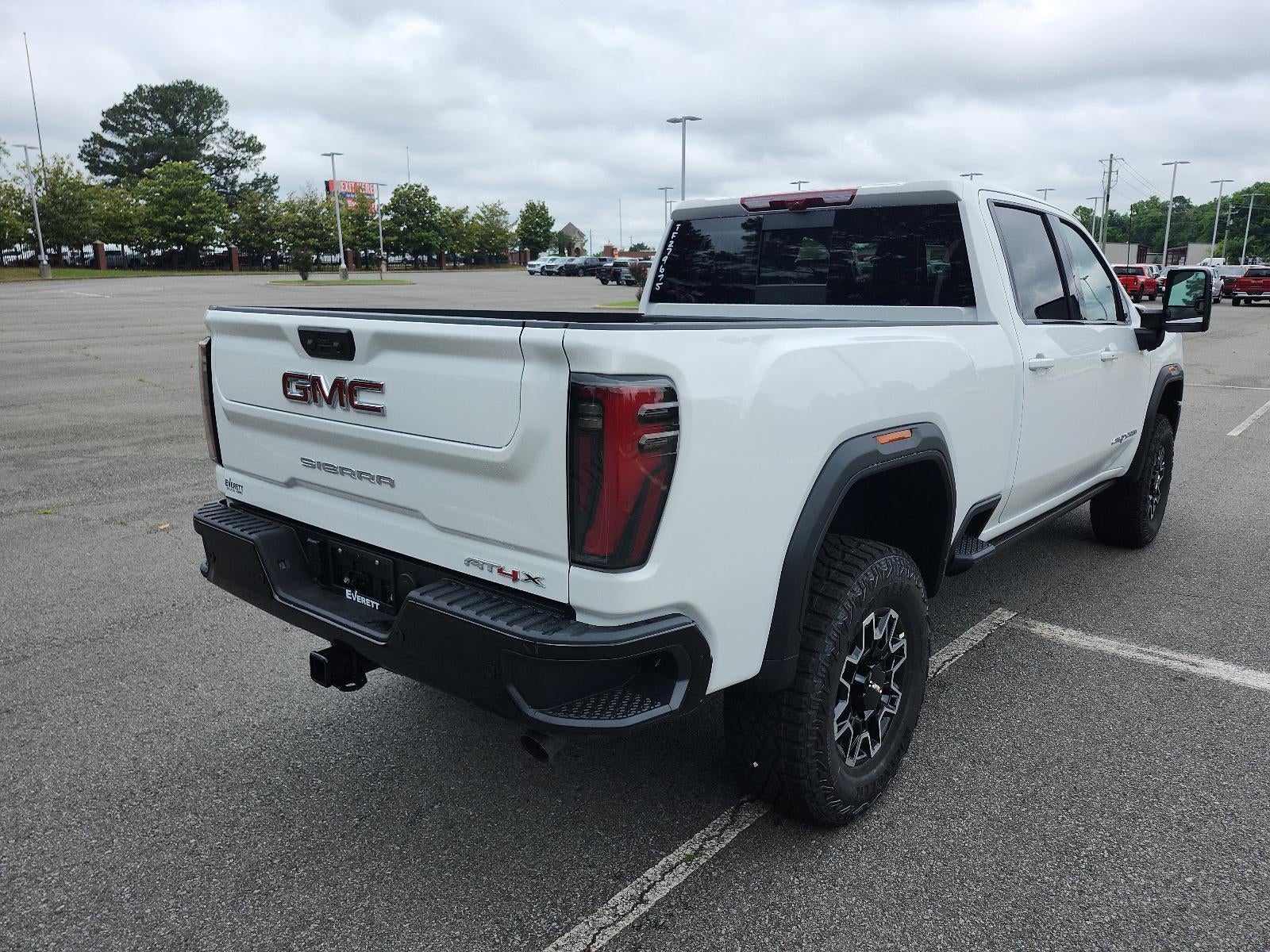 2026 GMC Sierra 2500 HD Crew Cab Standard Box 4-Wheel Drive AT4X