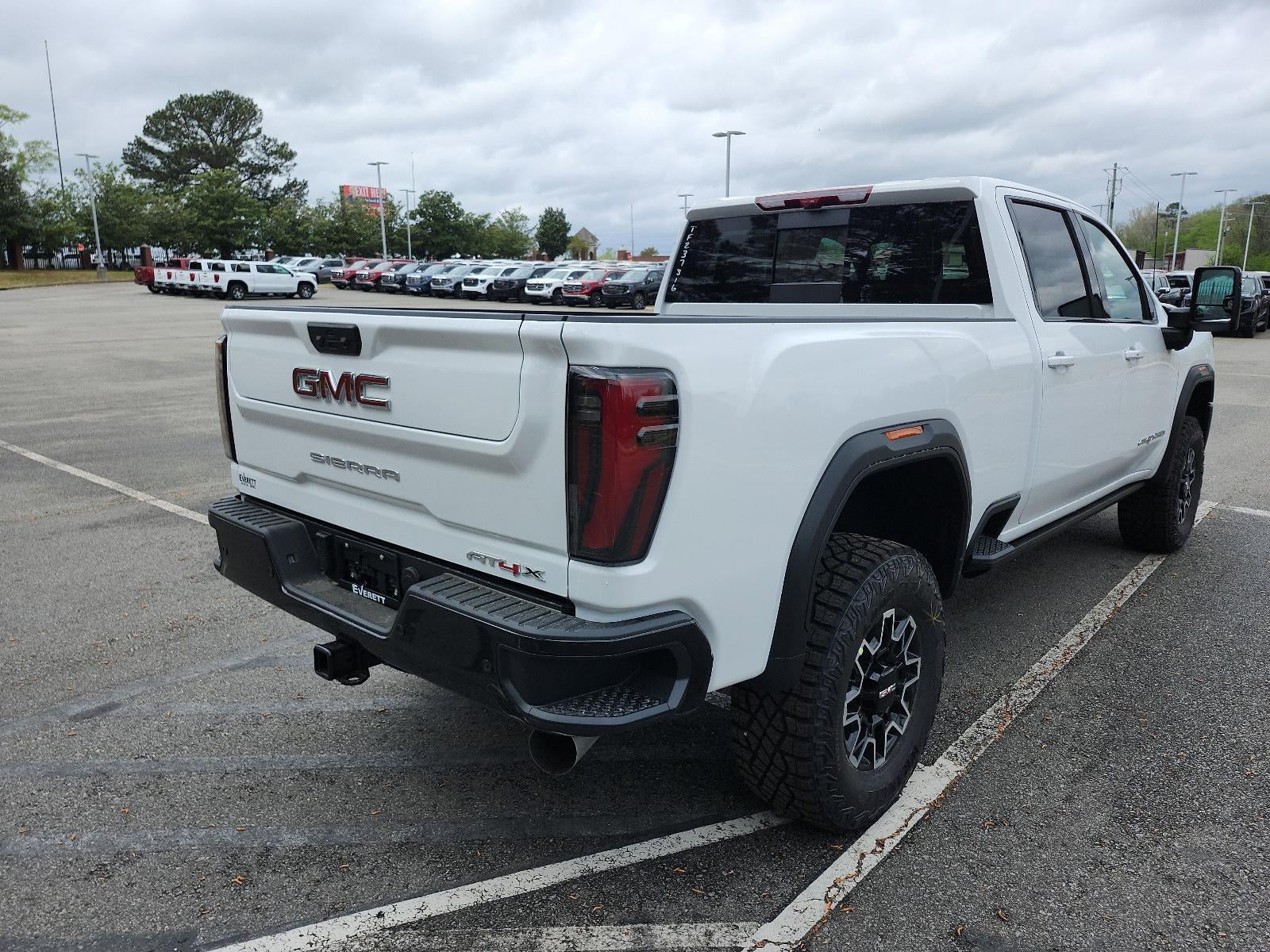 2026 GMC Sierra 2500 HD Crew Cab Standard Box 4-Wheel Drive AT4X