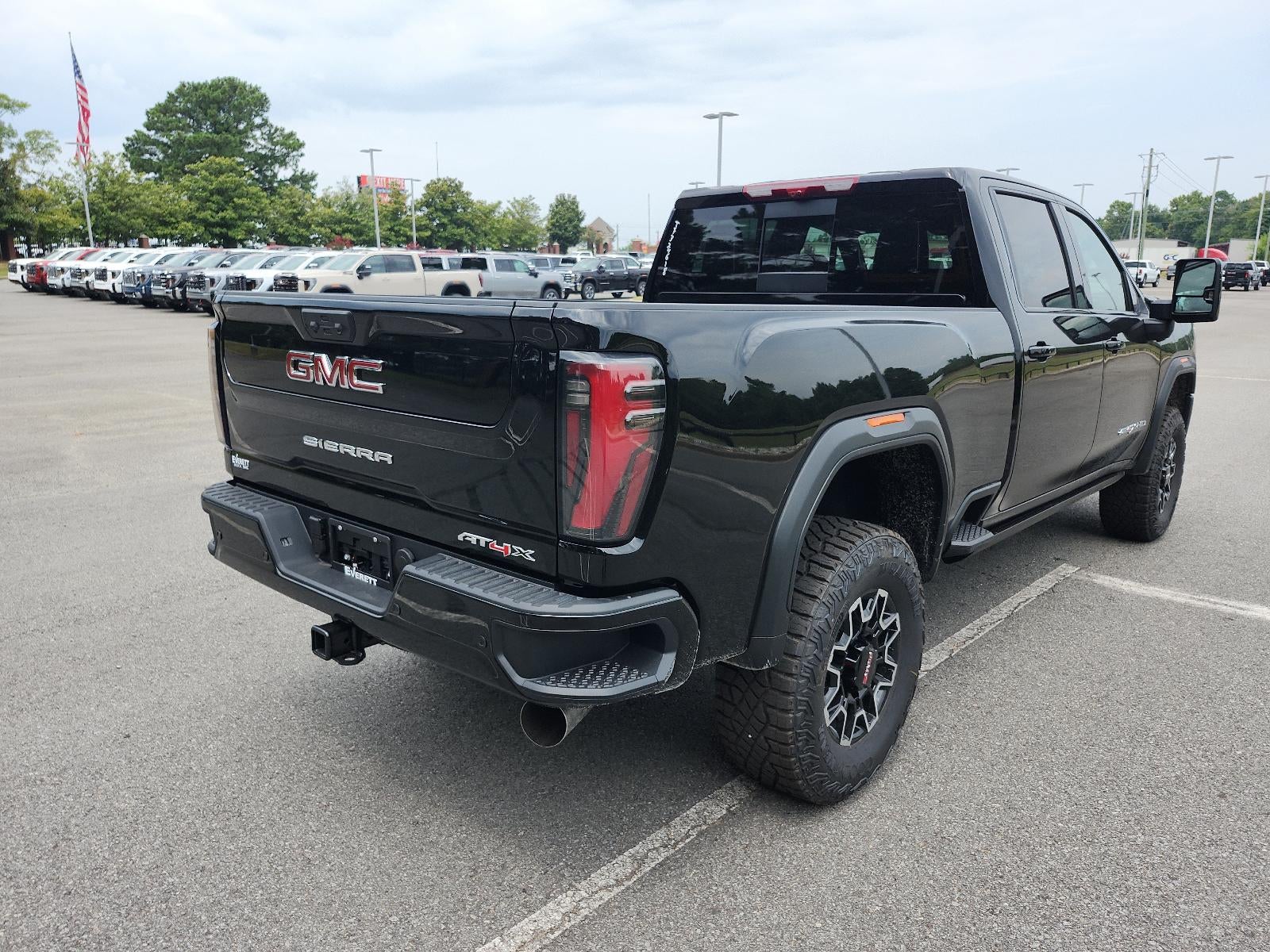 2026 GMC Sierra 2500 HD Crew Cab Standard Box 4-Wheel Drive AT4X