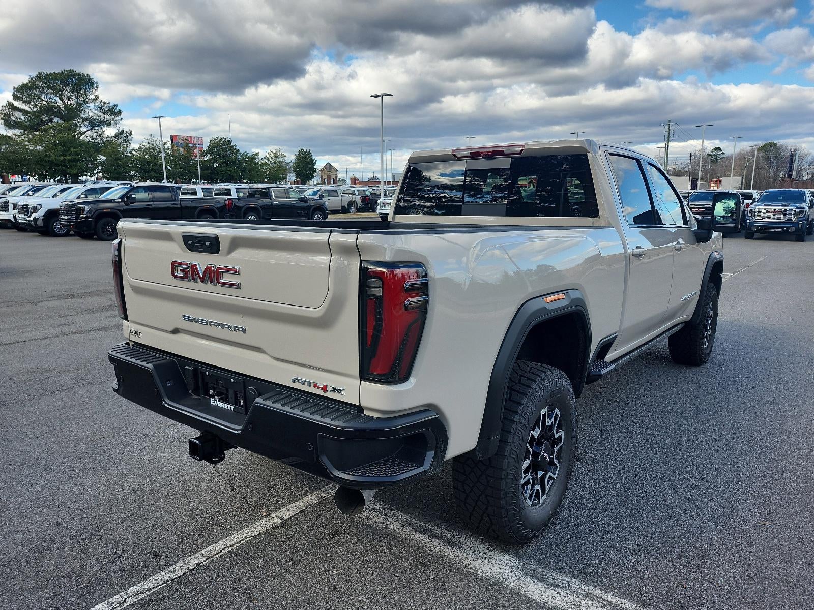 2026 GMC Sierra 2500 HD Crew Cab Standard Box 4-Wheel Drive AT4X
