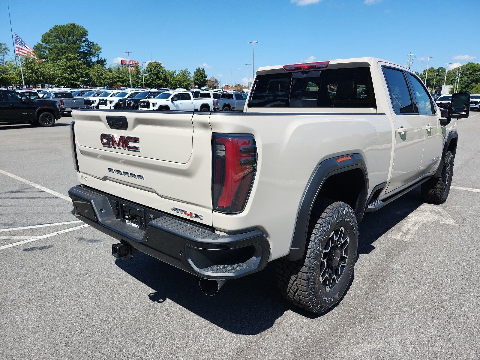 2026 GMC Sierra 2500 HD Crew Cab Standard Box 4-Wheel Drive AT4X