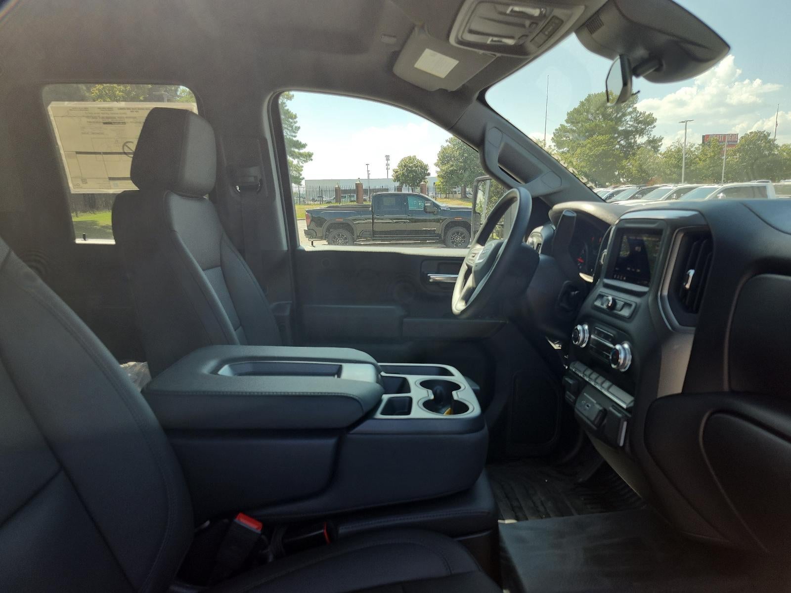 2026 GMC Sierra 2500 HD Double Cab Standard Box 4-Wheel Drive Pro