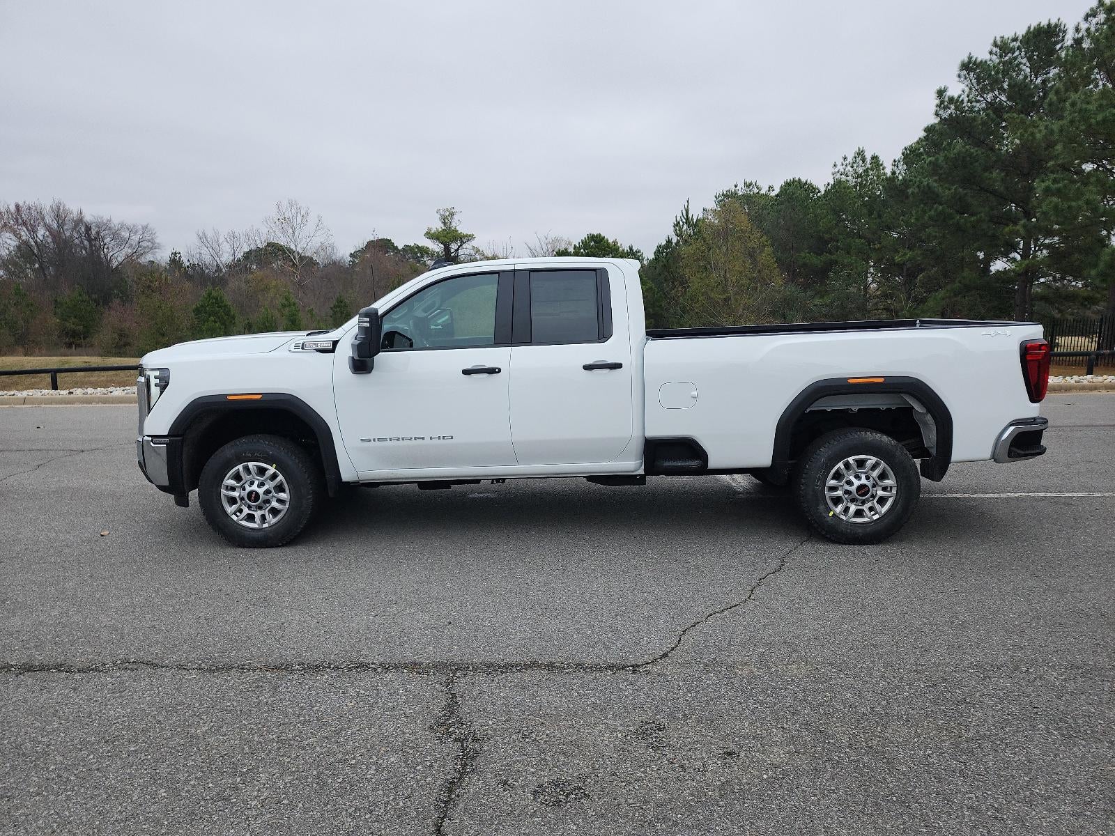 2026 GMC Sierra 2500 HD Double Cab Long Box 4-Wheel Drive Pro