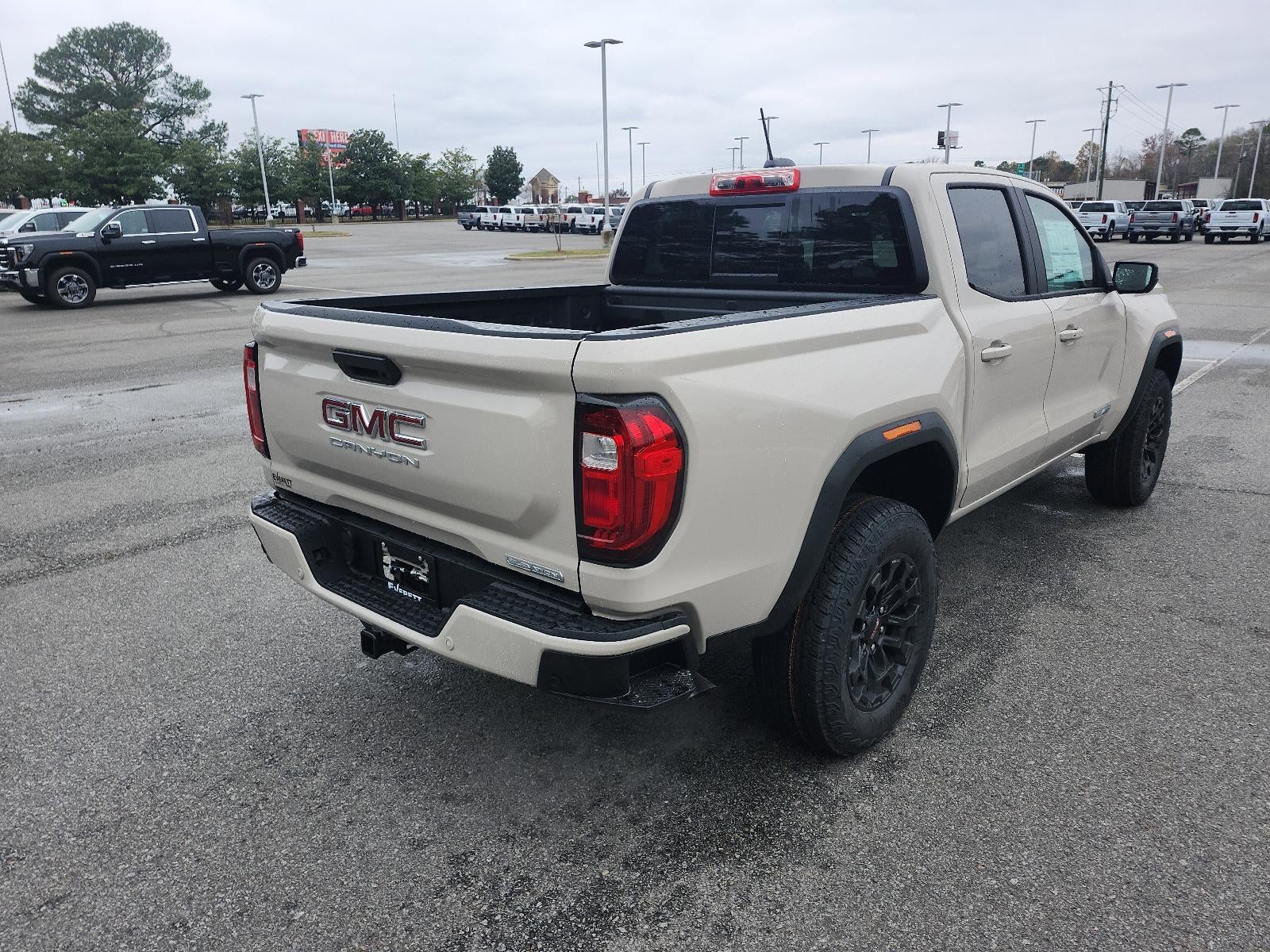 2026 GMC Canyon Crew Cab Short Box 2-Wheel Drive Elevation