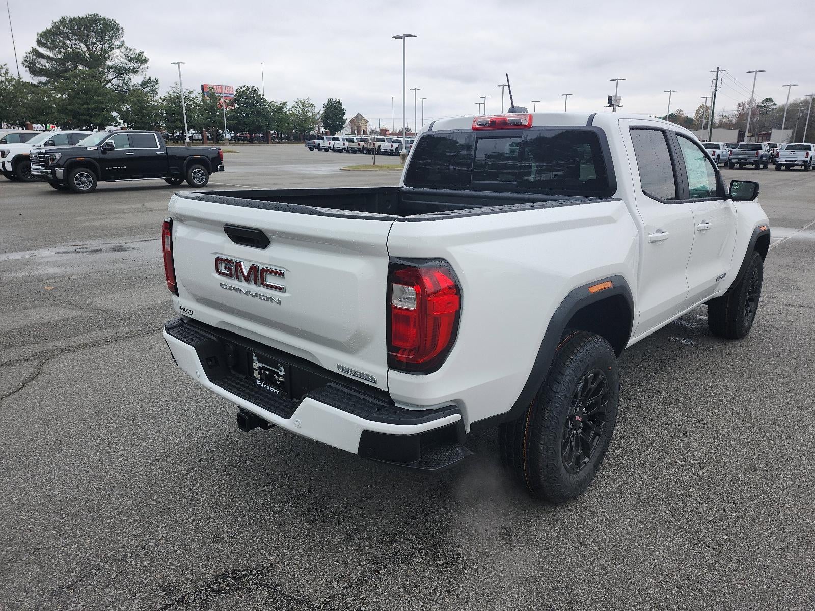 2026 GMC Canyon Crew Cab Short Box 2-Wheel Drive Elevation