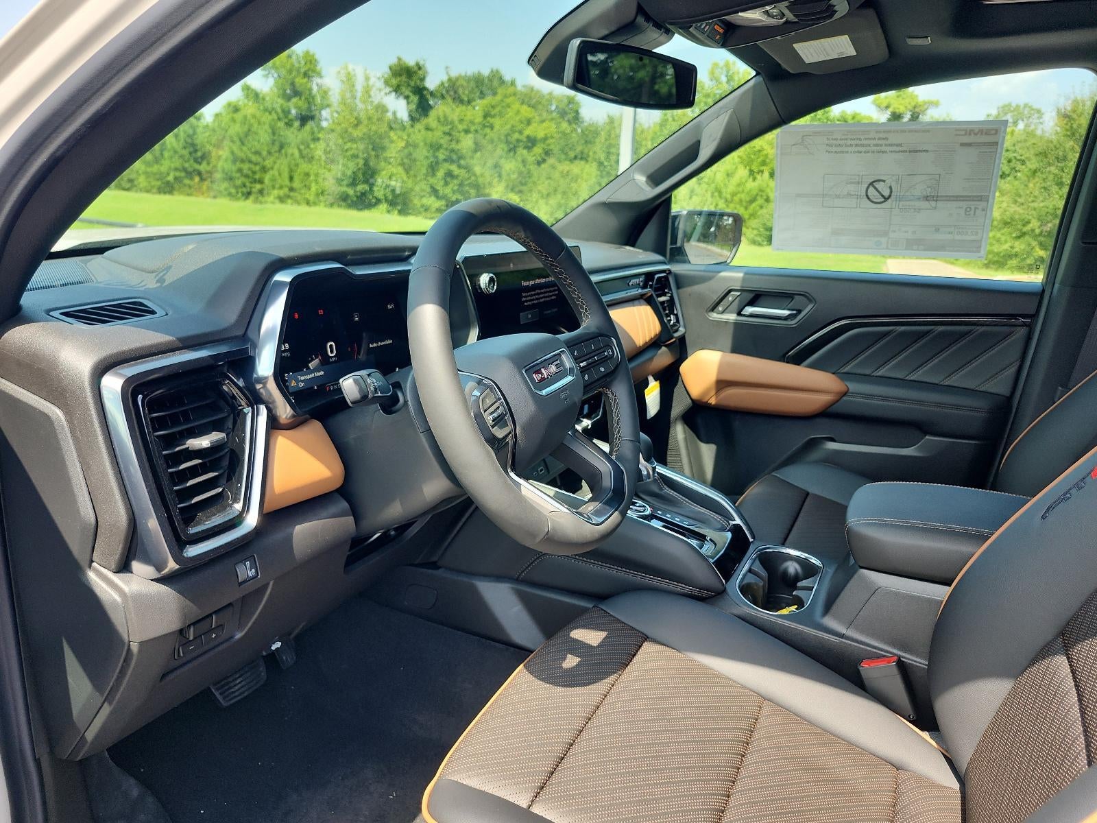 2026 GMC Canyon AT4 - Photo 10