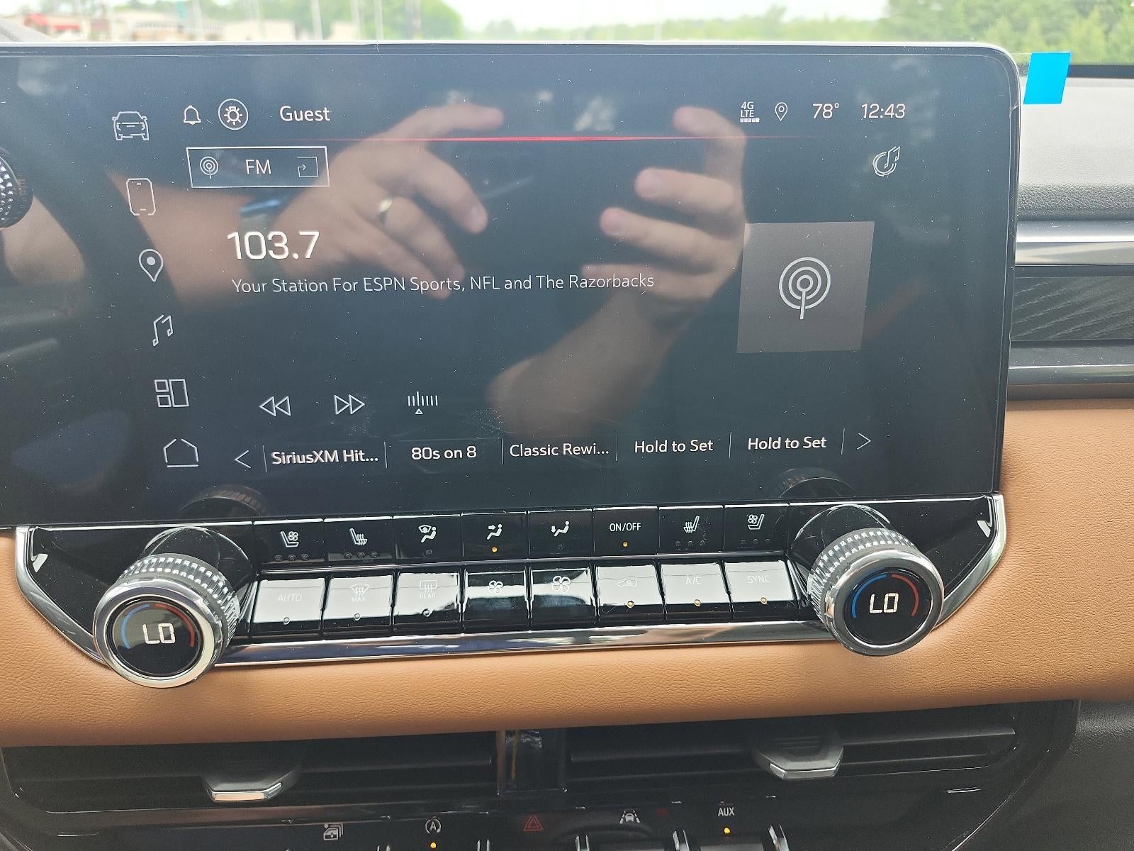 2025 GMC Canyon Crew Cab Short Box 4-Wheel Drive AT4