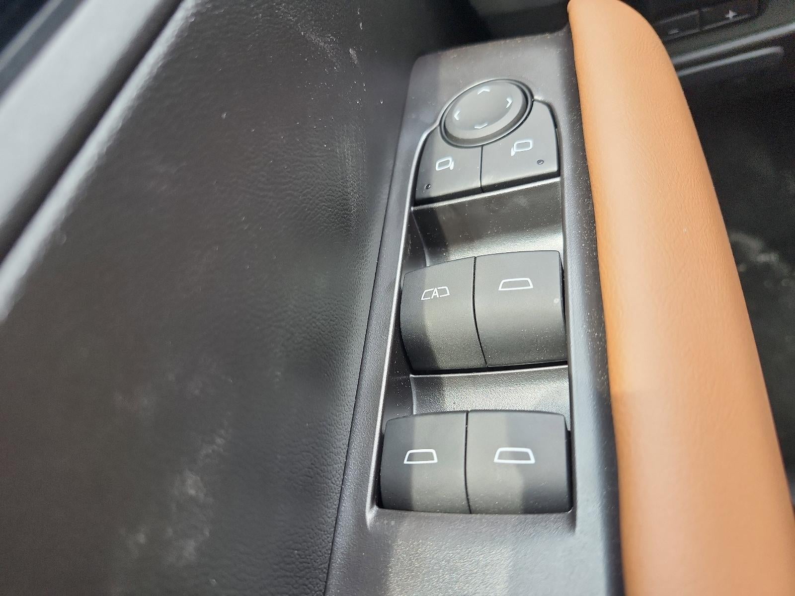 2025 GMC Canyon Crew Cab Short Box 4-Wheel Drive AT4