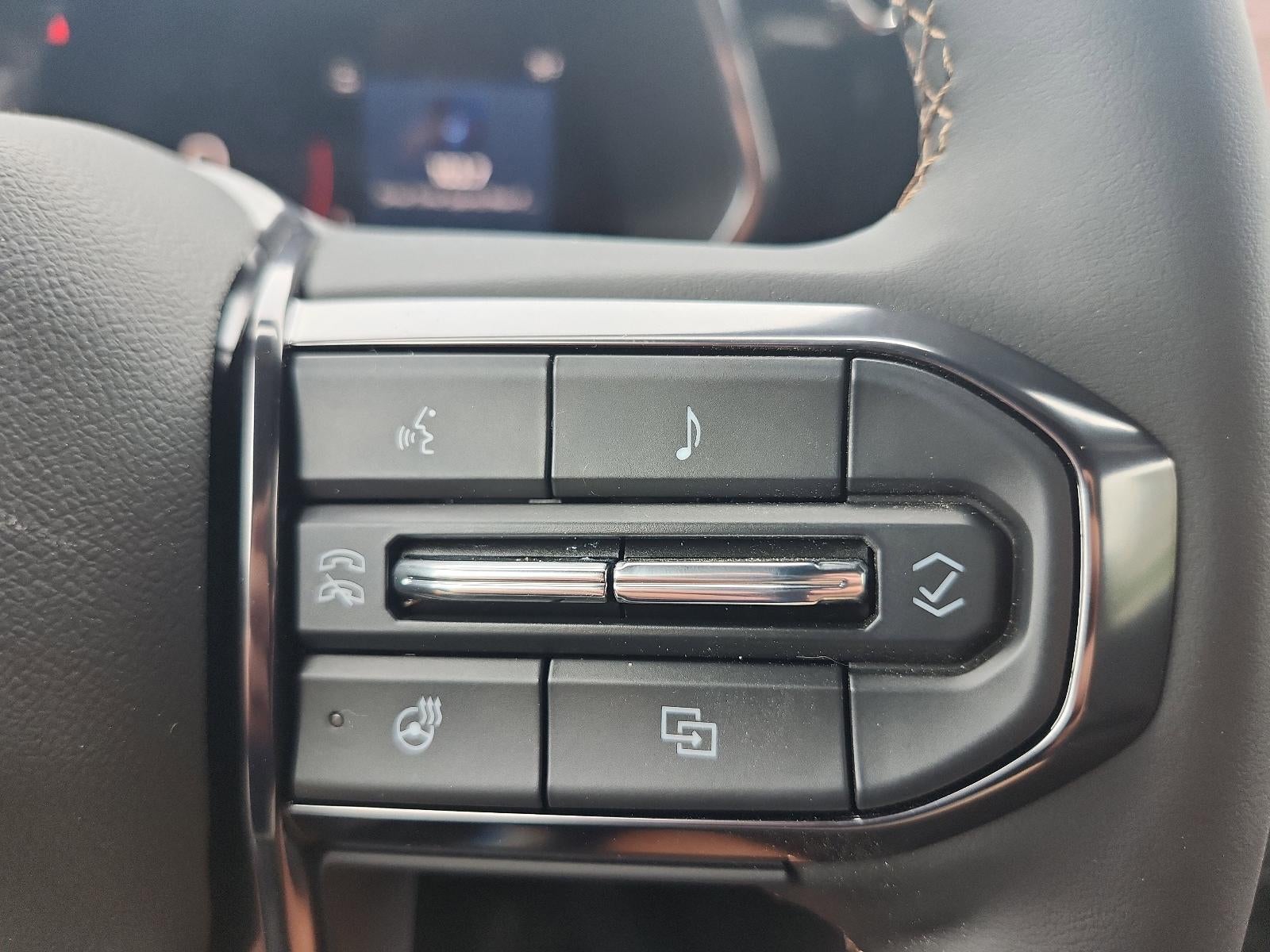 2025 GMC Canyon Crew Cab Short Box 4-Wheel Drive AT4