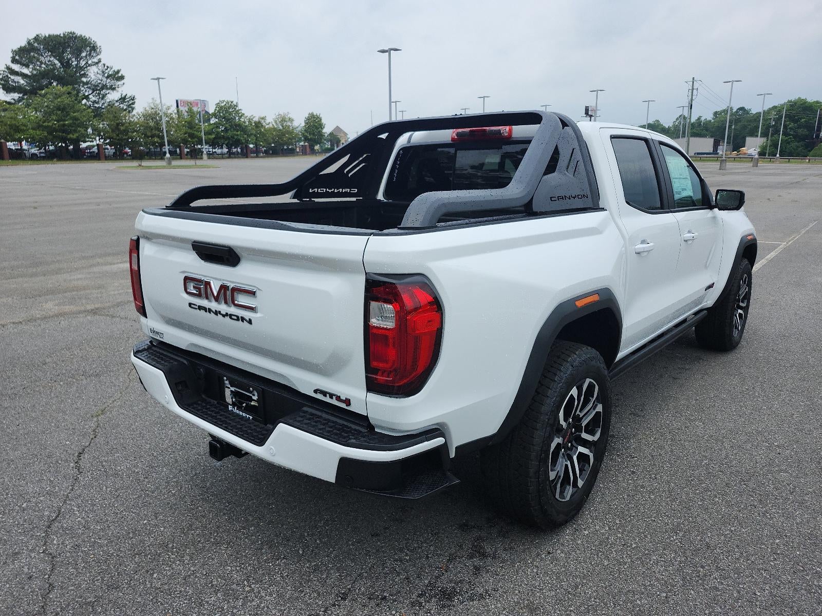2025 GMC Canyon Crew Cab Short Box 4-Wheel Drive AT4
