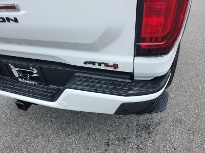 2025 GMC Canyon Crew Cab Short Box 4-Wheel Drive AT4