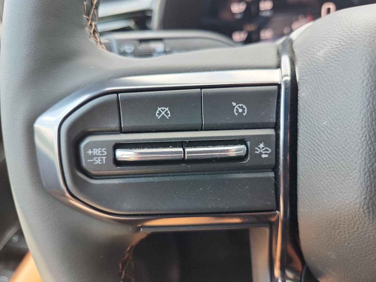 2025 GMC Canyon Crew Cab Short Box 4-Wheel Drive AT4