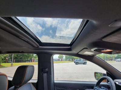 2025 GMC Canyon Crew Cab Short Box 4-Wheel Drive AT4