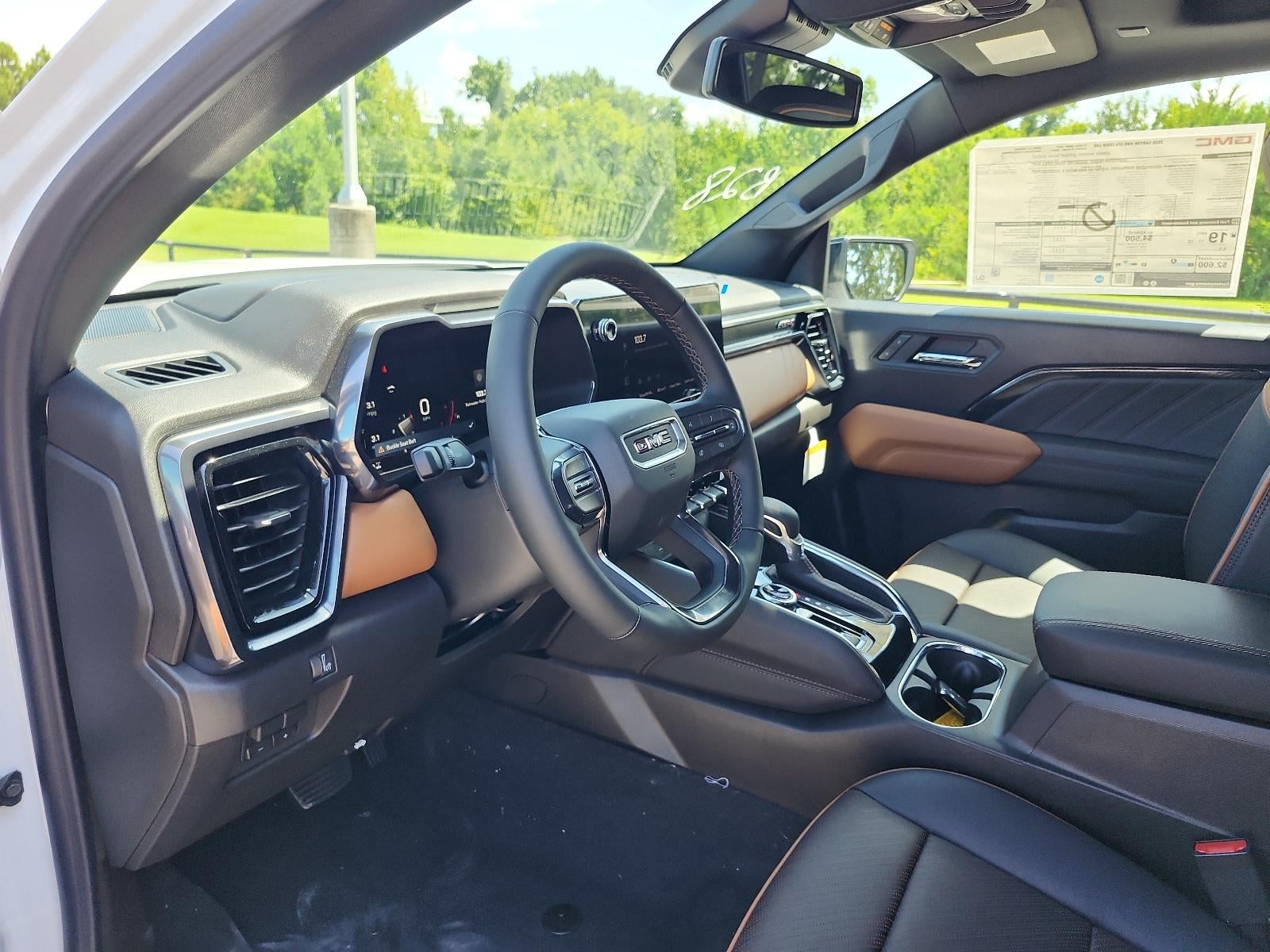 2026 GMC Canyon AT4 - Photo 10