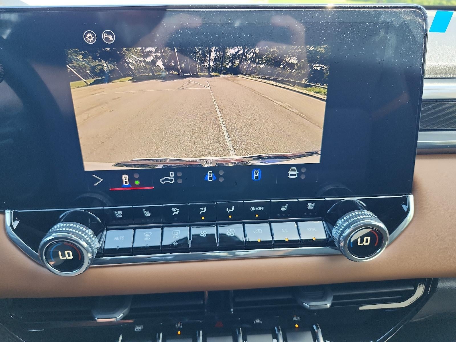 2026 GMC Canyon AT4 - Photo 13