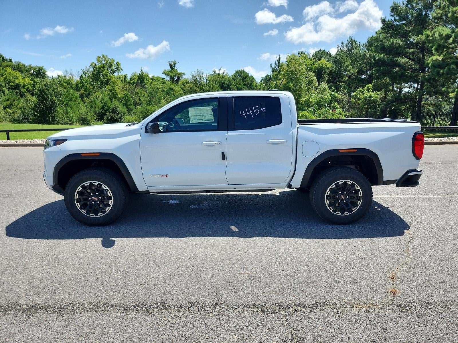 2026 GMC Canyon AT4 - Photo 2