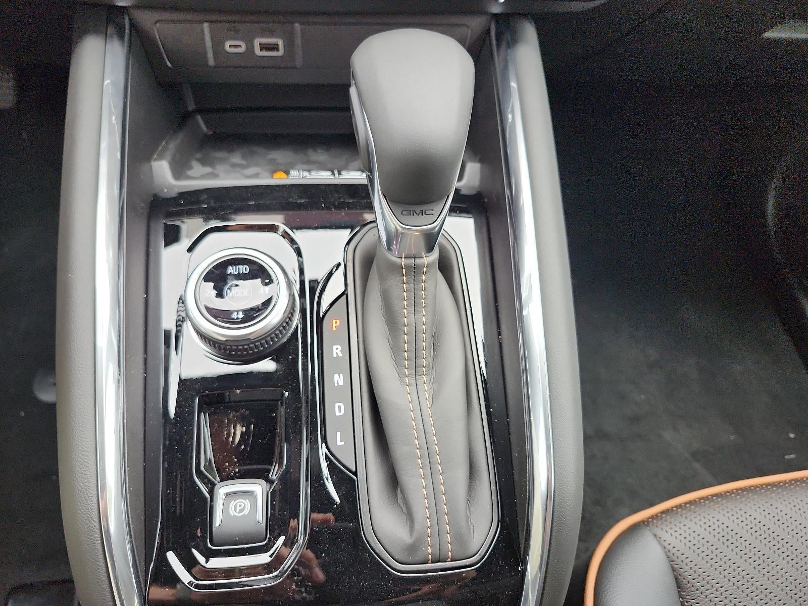 2025 GMC Canyon Crew Cab Short Box 4-Wheel Drive AT4