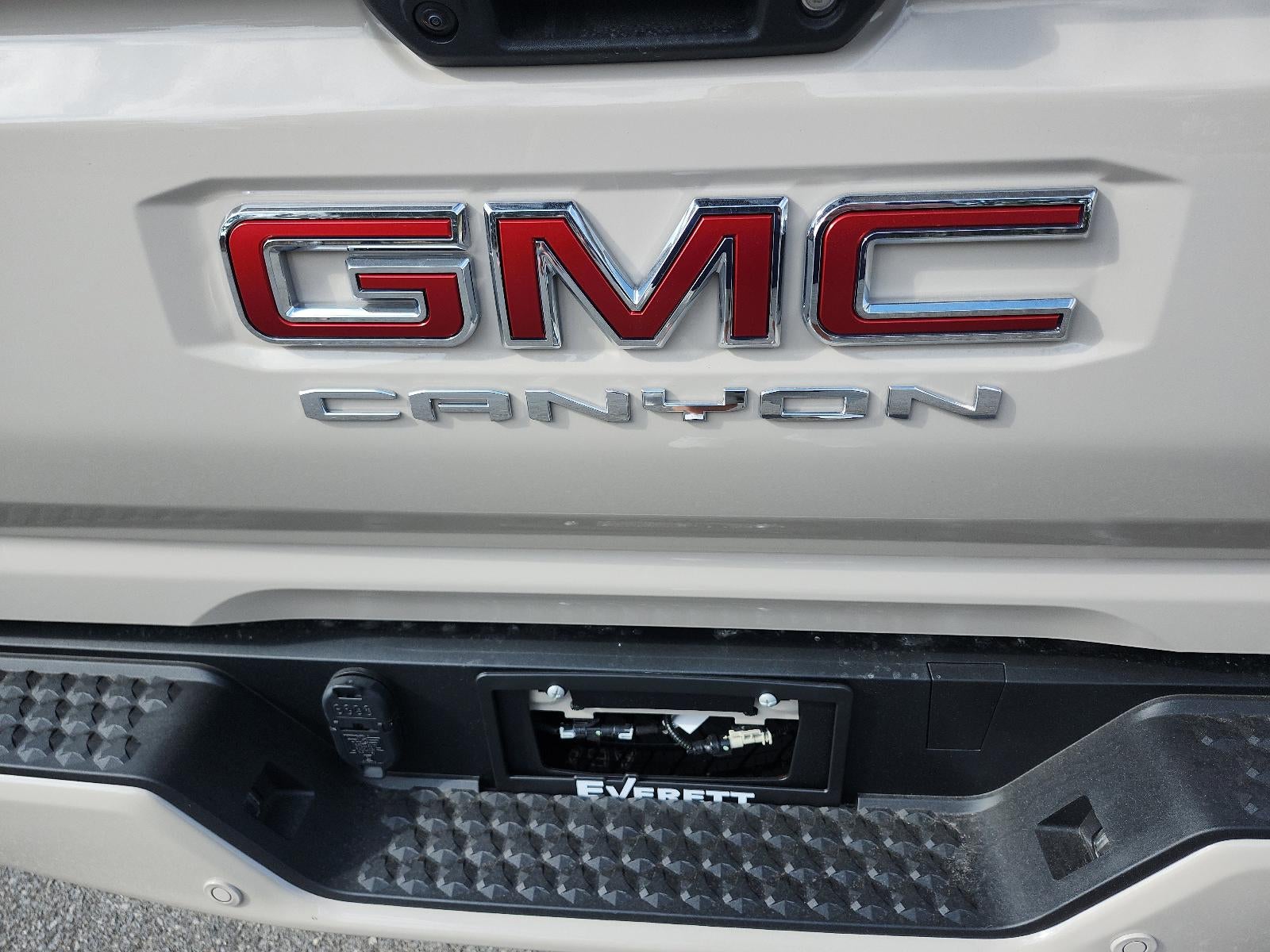 2026 GMC Canyon Crew Cab Short Box 4-Wheel Drive AT4