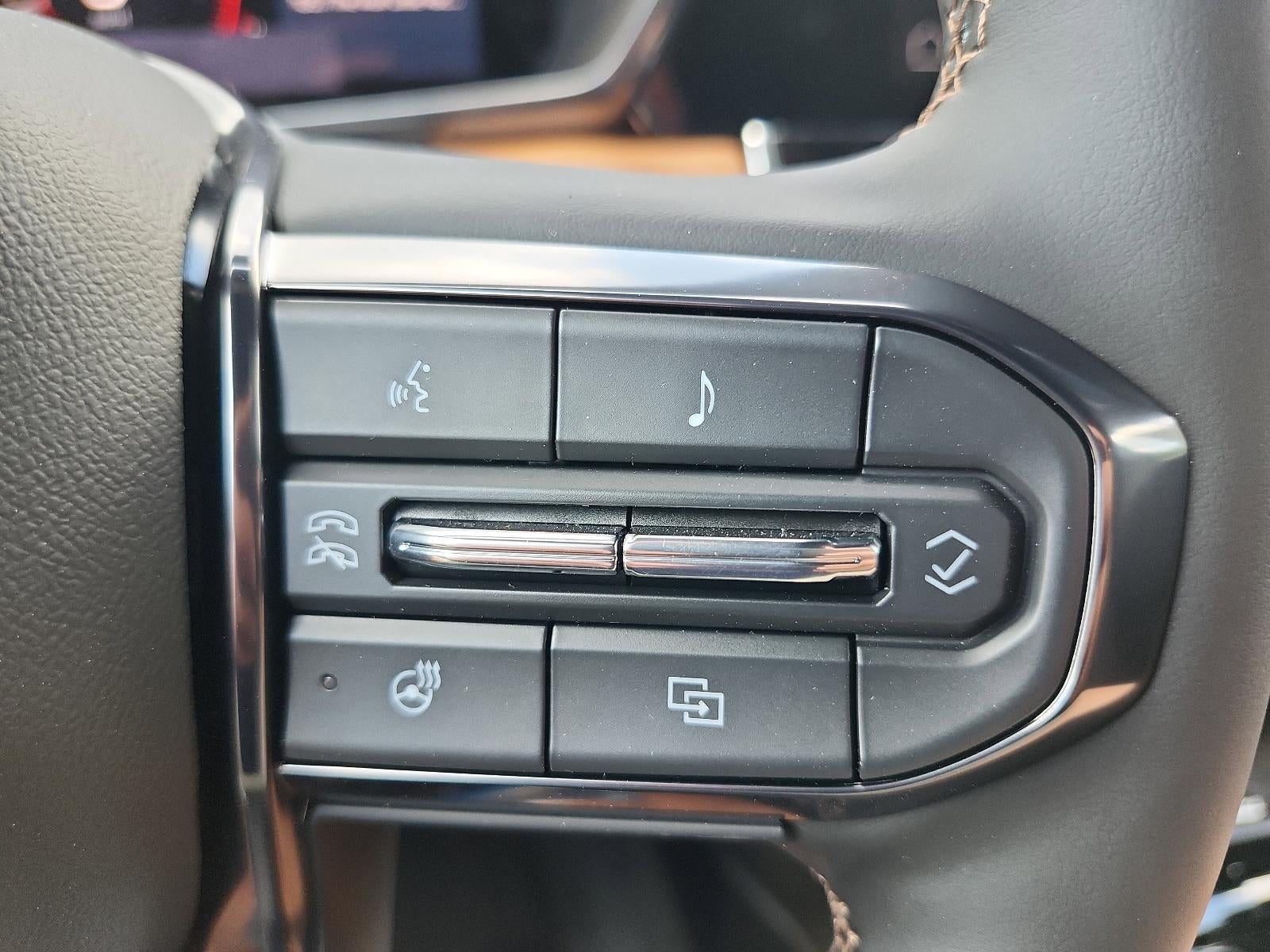 2025 GMC Canyon Crew Cab Short Box 4-Wheel Drive AT4