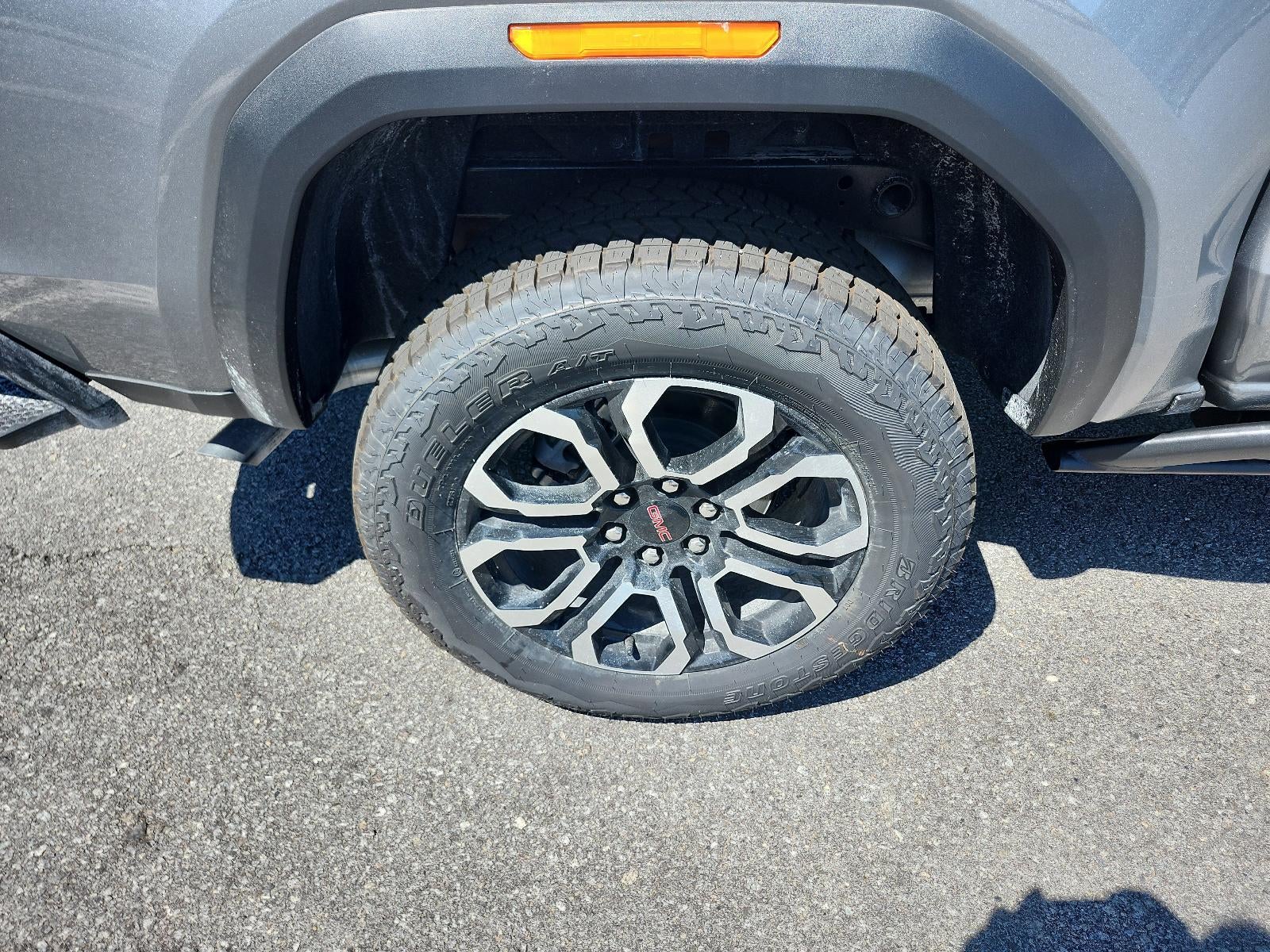 2025 GMC Canyon Crew Cab Short Box 4-Wheel Drive AT4