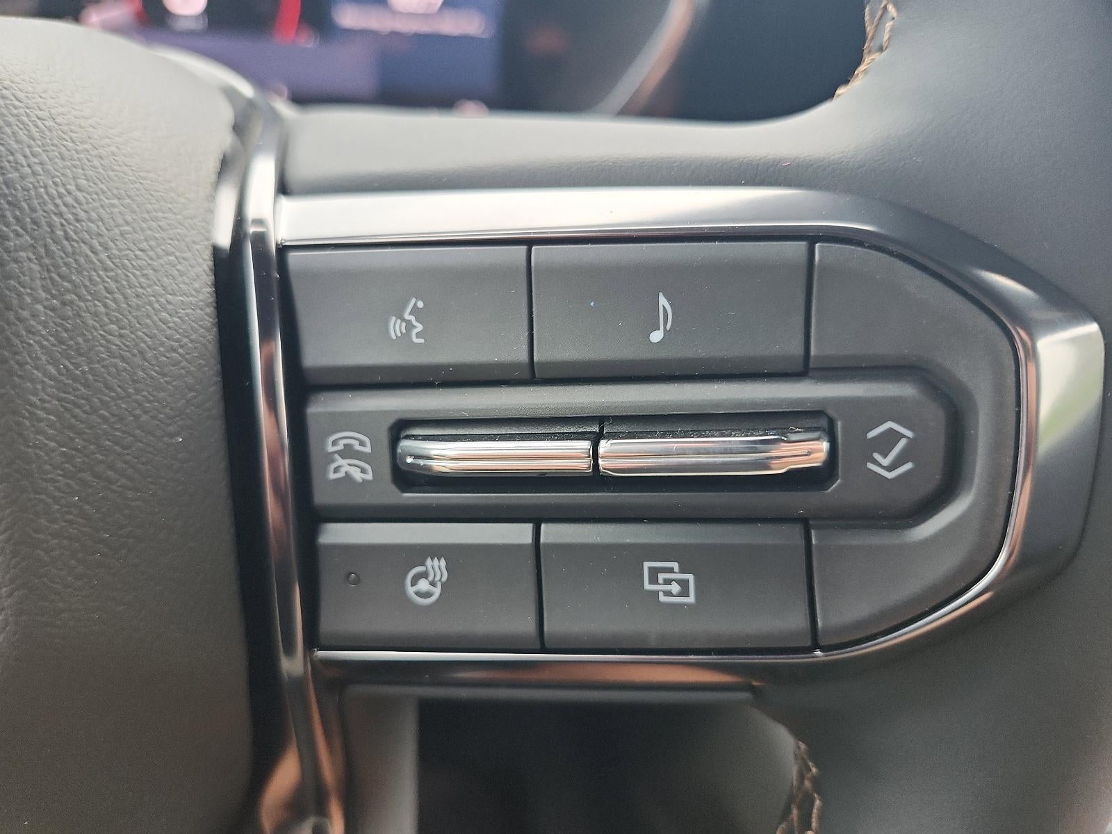 2025 GMC Canyon Crew Cab Short Box 4-Wheel Drive AT4