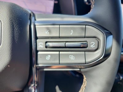 2025 GMC Canyon Crew Cab Short Box 4-Wheel Drive AT4