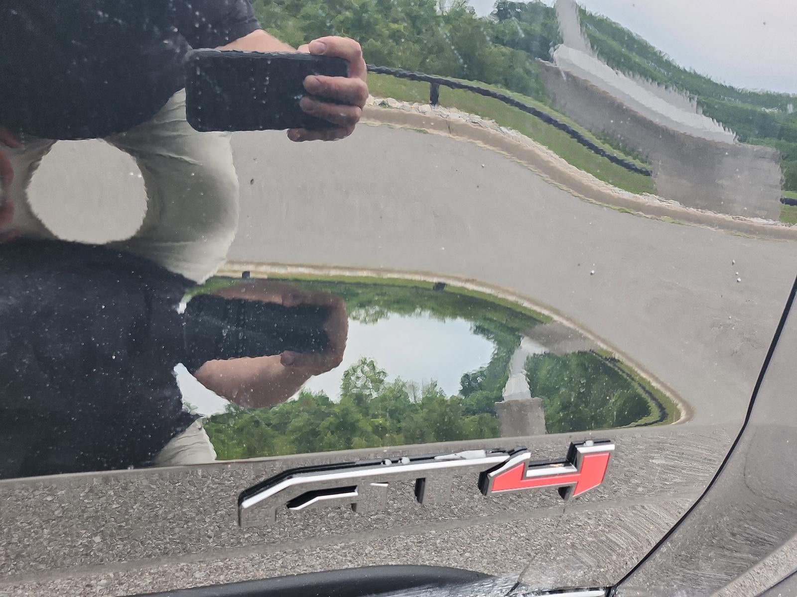 2025 GMC Canyon Crew Cab Short Box 4-Wheel Drive AT4