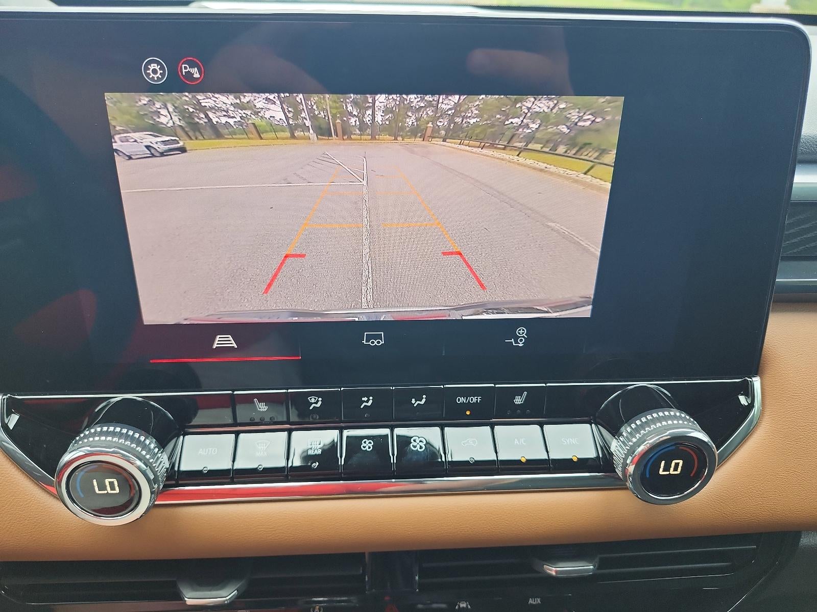 2025 GMC Canyon 4WD AT4