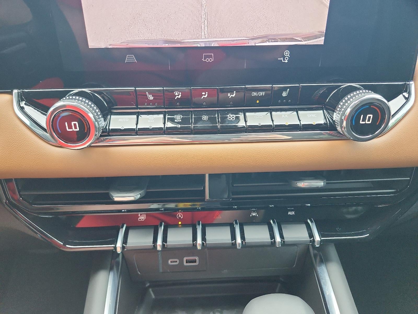 2025 GMC Canyon 4WD AT4