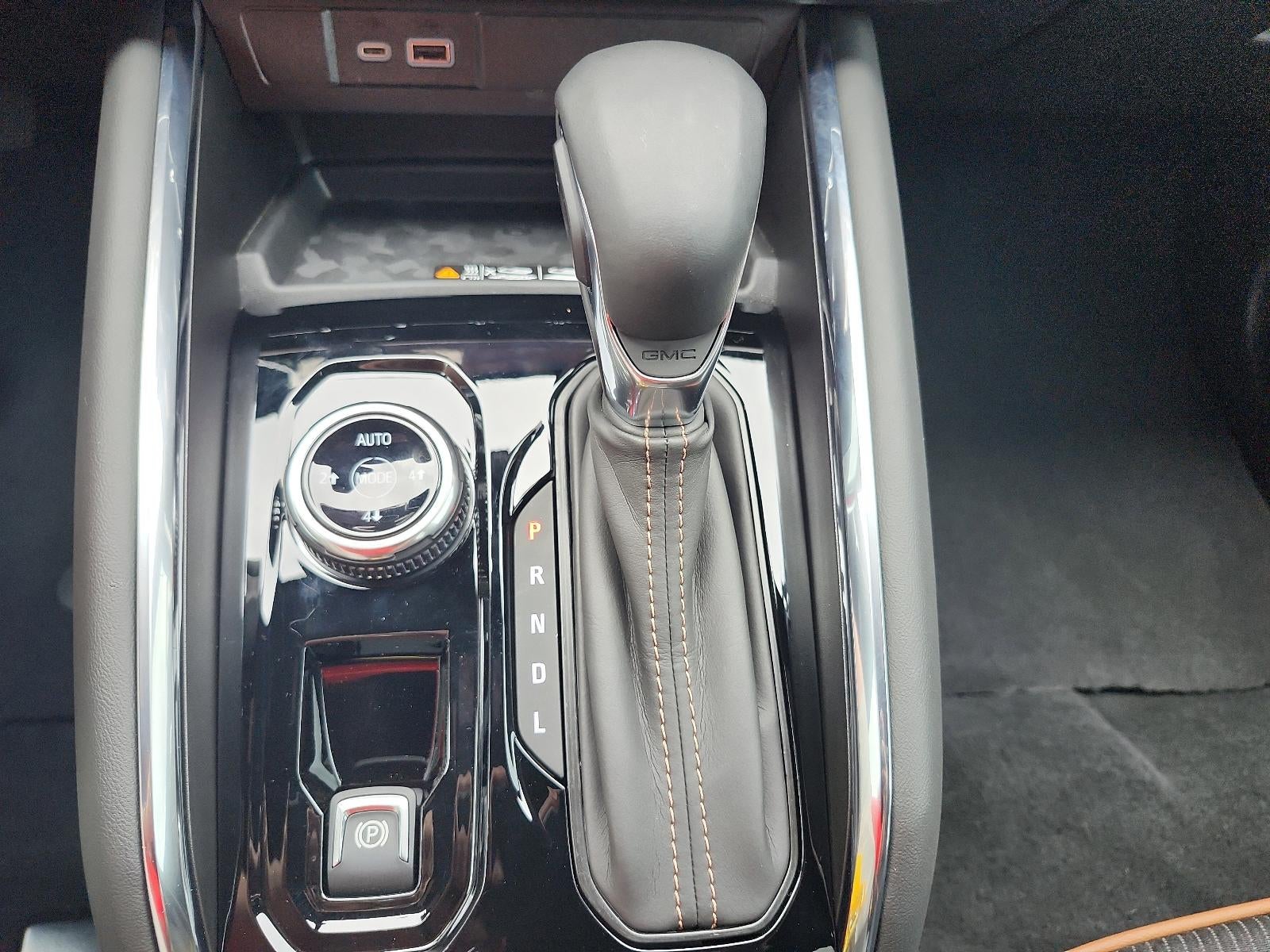 2025 GMC Canyon 4WD AT4