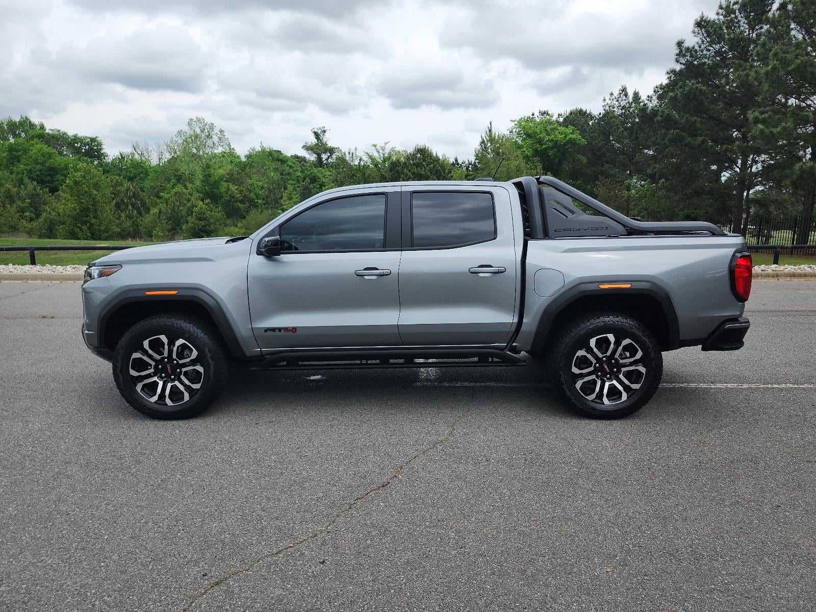 2025 GMC Canyon 4WD AT4