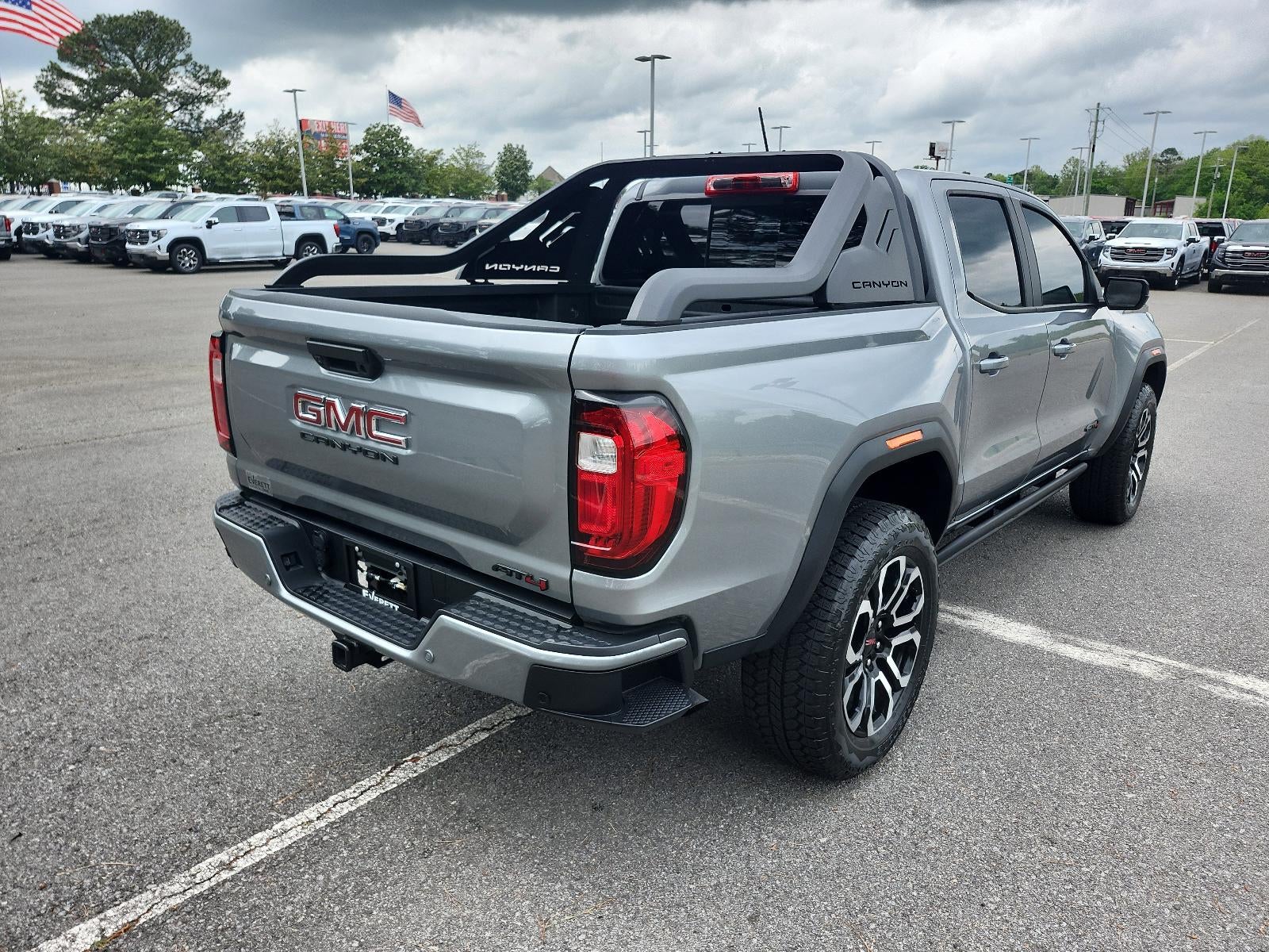 2025 GMC Canyon 4WD AT4