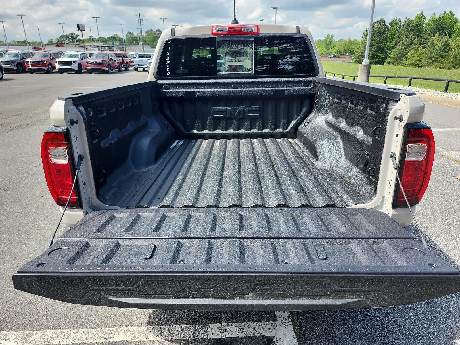 2026 GMC Canyon Crew Cab Short Box 4-Wheel Drive Denali