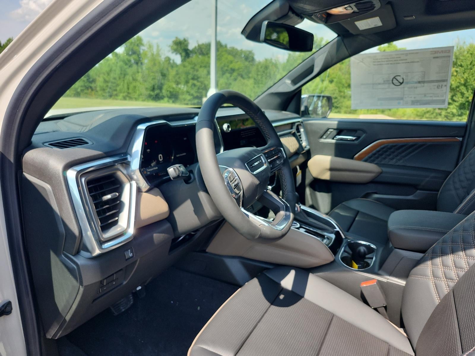 2026 GMC Canyon Crew Cab Short Box 4-Wheel Drive Denali