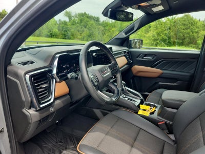 2024 GMC Canyon 4WD AT4