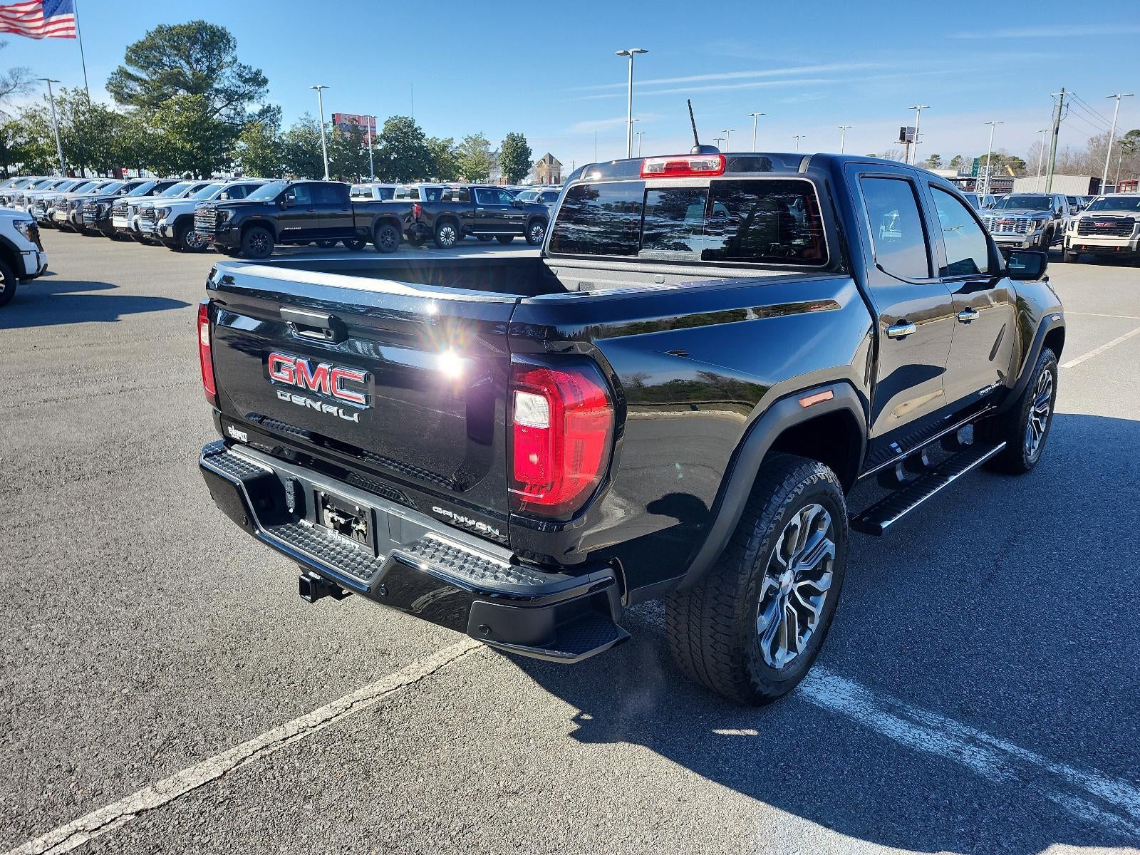 2023 GMC Canyon 4WD Denali