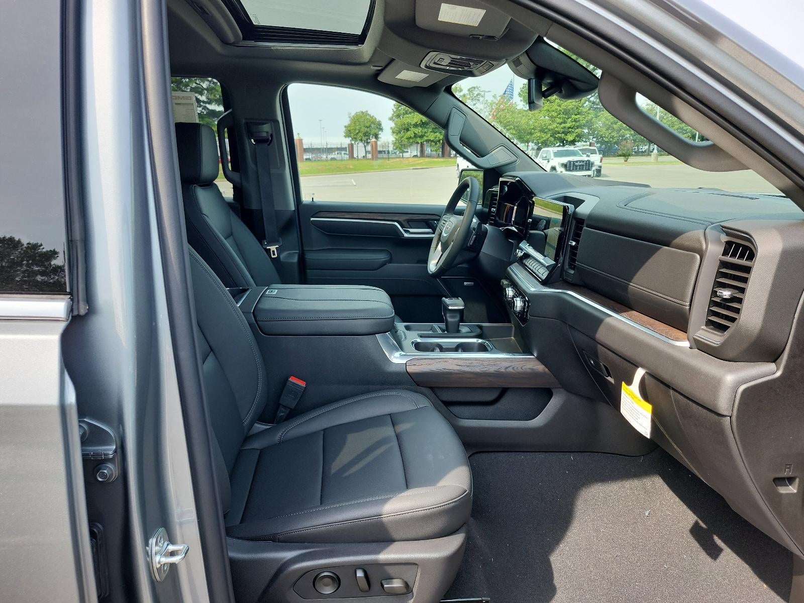 2026 GMC Sierra 1500 Crew Cab Short Box 2-Wheel Drive SLT